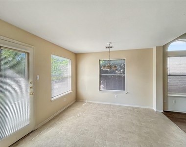 1503 Catalina Dr - Photo Thumbnail 6