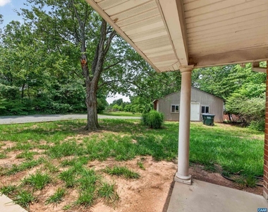 1272 Rio Road East - Photo Thumbnail 2
