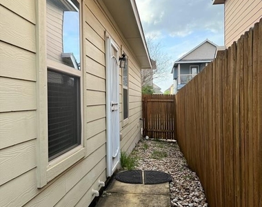 4505 Senda Ln - Photo Thumbnail 17