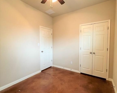 4505 Senda Ln - Photo Thumbnail 12