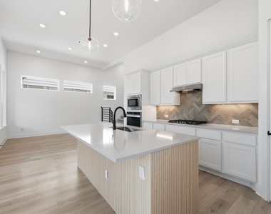2308 Sawdust Dr - Photo Thumbnail 7