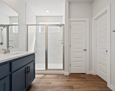368 Banff Dr - Photo Thumbnail 17