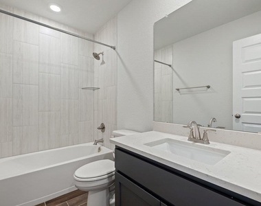 368 Banff Dr - Photo Thumbnail 22