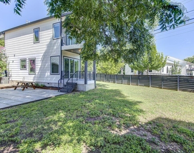2406 E 16th St - Photo Thumbnail 3