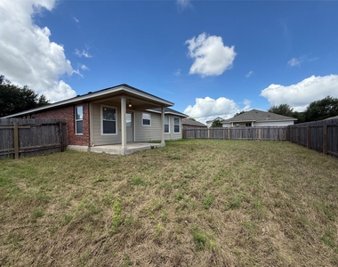511 W South St - Photo Thumbnail 11