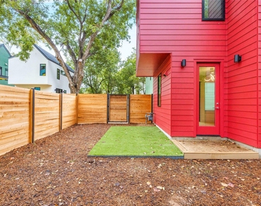 1118 Walton Ln - Photo Thumbnail 15