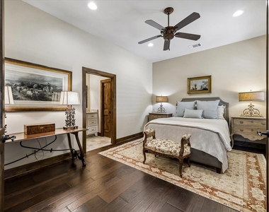4501 Spanish Oaks Club Blvd - Photo Thumbnail 17