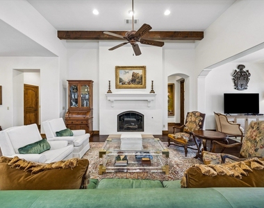 4501 Spanish Oaks Club Blvd - Photo Thumbnail 4