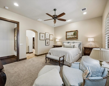4501 Spanish Oaks Club Blvd - Photo Thumbnail 14