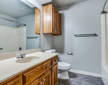 106 Verna Spur - Photo Thumbnail 17