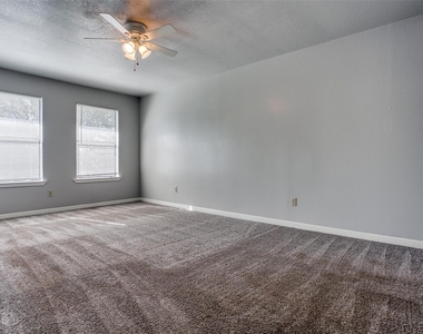 106 Verna Spur - Photo Thumbnail 19