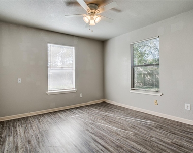 106 Verna Spur - Photo Thumbnail 13