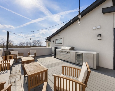 1417 Kramer Ln - Photo Thumbnail 23