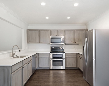 104 Carol Ave - Photo Thumbnail 11