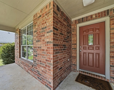104 Carol Ave - Photo Thumbnail 6