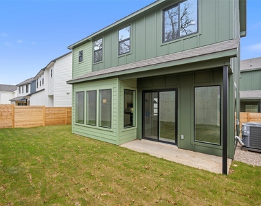 2709 Bristol Dr - Photo Thumbnail 11