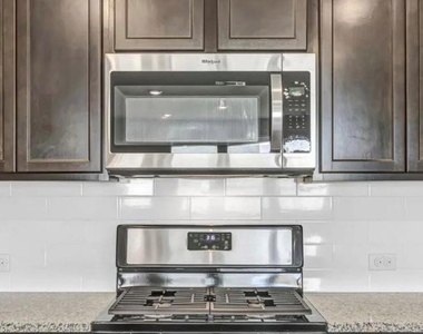 400 Barton Creek Ln - Photo Thumbnail 11