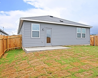 261 Elk Ave - Photo Thumbnail 30