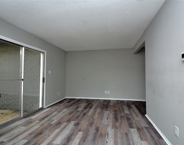 4808 W Wind Trl - Photo Thumbnail 5