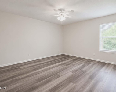 8514 Kona Avenue - Photo Thumbnail 4