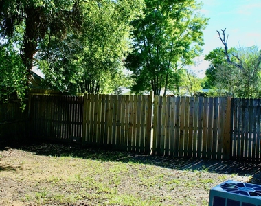 10178 Geni Hill Circle N - Photo Thumbnail 13