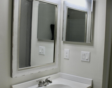 10178 Geni Hill Circle N - Photo Thumbnail 5