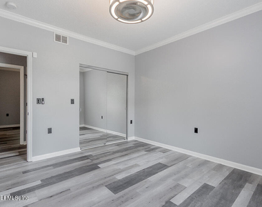 1770 Victoria Chase Court - Photo Thumbnail 4