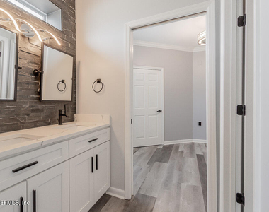 1770 Victoria Chase Court - Photo Thumbnail 5