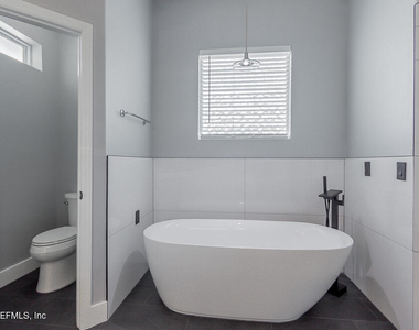 1770 Victoria Chase Court - Photo Thumbnail 59