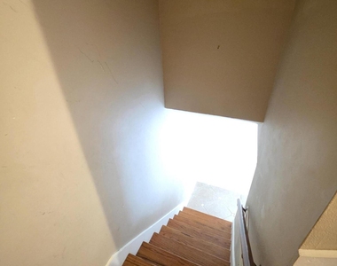 227 Kettering Court - Photo Thumbnail 16