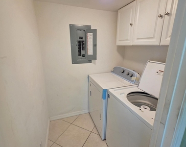 227 Kettering Court - Photo Thumbnail 11