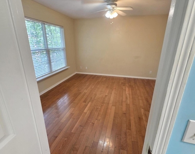 227 Kettering Court - Photo Thumbnail 19
