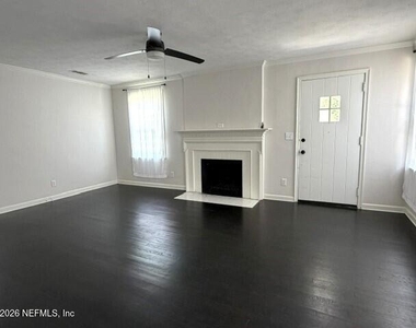 4743 Kerle Street - Photo Thumbnail 5