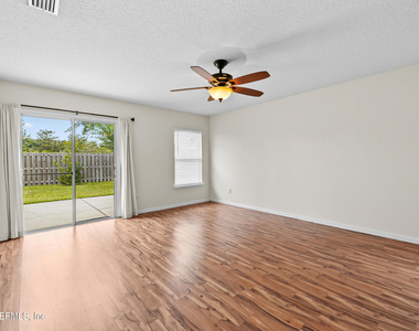 136 Brookfall Drive - Photo Thumbnail 2