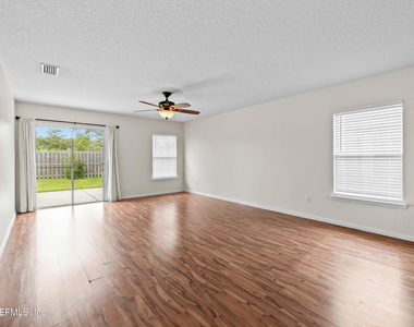 136 Brookfall Drive - Photo Thumbnail 8
