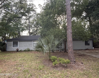568 San Pablo Road N - Photo Thumbnail 1