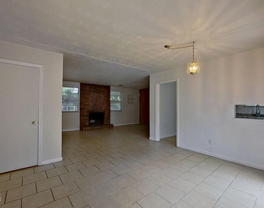 7104 Waikiki Road - Photo Thumbnail 2