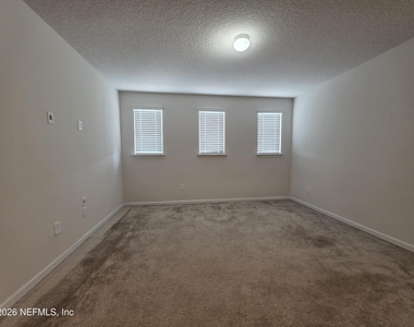 4537 Pine Ridge Parkway - Photo Thumbnail 14