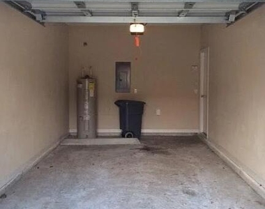 255 Beech Brook Street - Photo Thumbnail 14