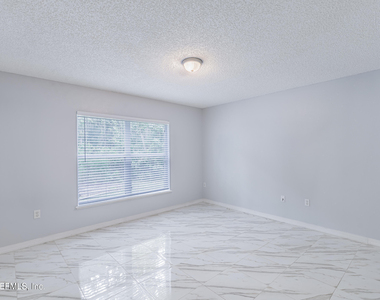 3388 Glenn Hollow Court - Photo Thumbnail 6