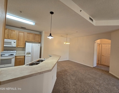 785 Oakleaf Plantation Parkway - Photo Thumbnail 2