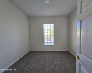 785 Oakleaf Plantation Parkway - Photo Thumbnail 10