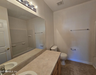 785 Oakleaf Plantation Parkway - Photo Thumbnail 13
