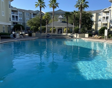 8290 Gate Parkway - Photo Thumbnail 5