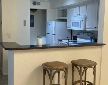 805 Boardwalk Drive - Photo Thumbnail 1