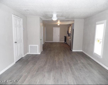 8140 Mariner Street - Photo Thumbnail 5