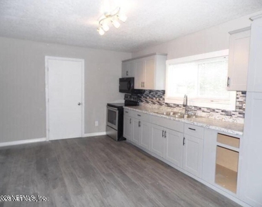 8140 Mariner Street - Photo Thumbnail 4