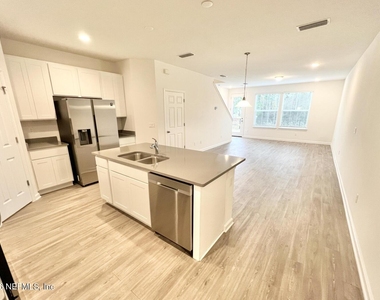 117 Ridge Lake Road - Photo Thumbnail 5