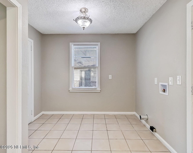1901 Pullman Court - Photo Thumbnail 12