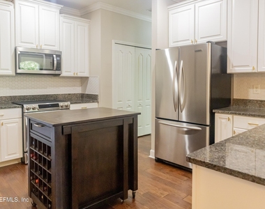 904 Gallier Place - Photo Thumbnail 3
